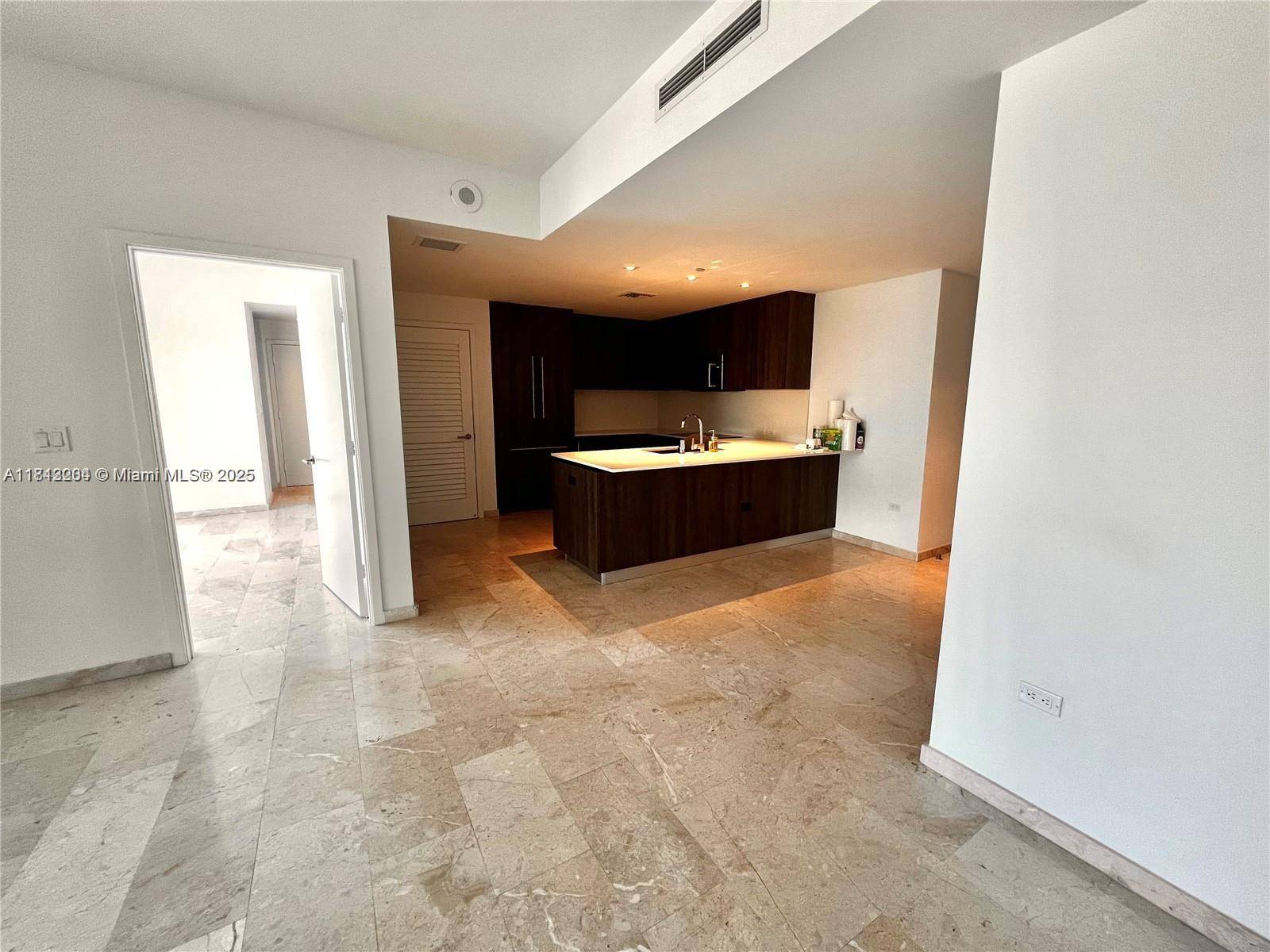 Miami, FL 33130,88 SW 7th St #803