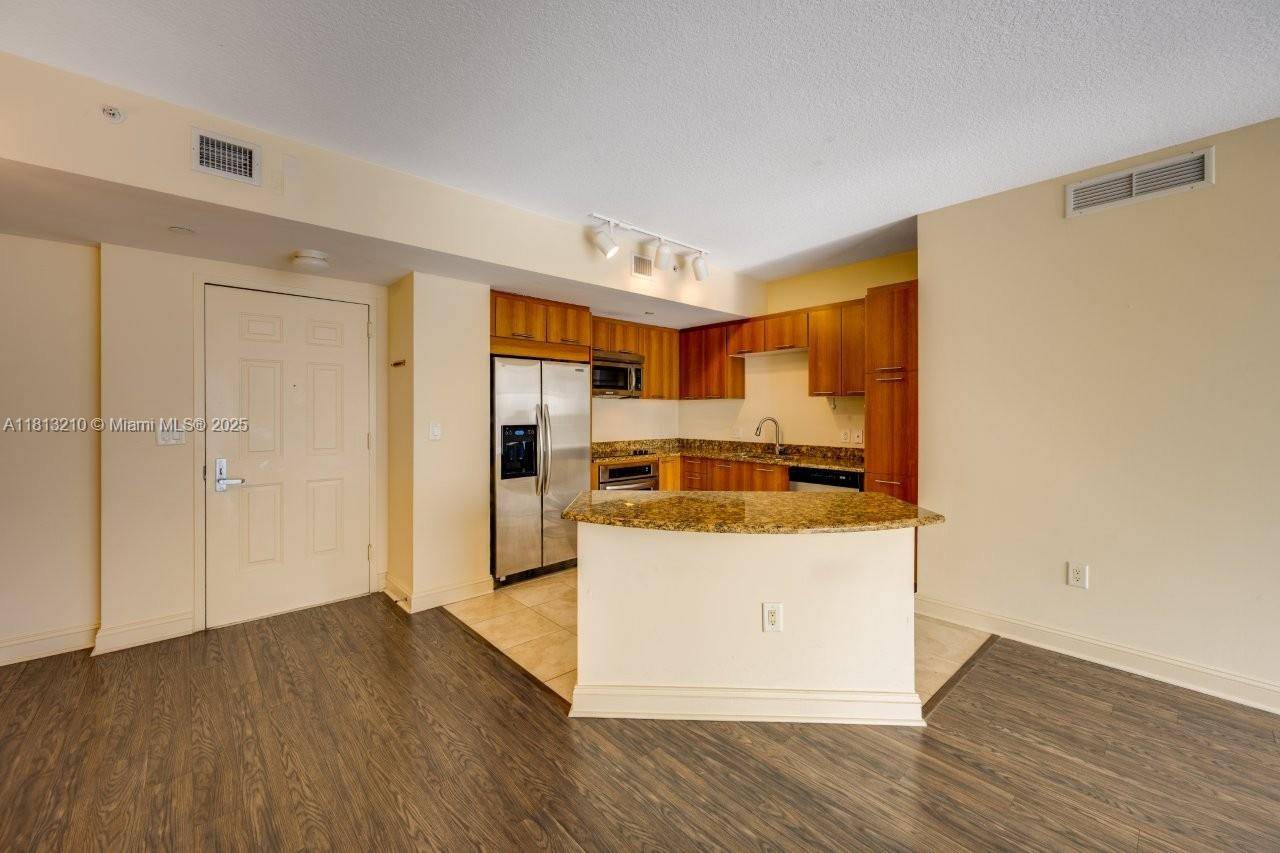 Plantation, FL 33324,510 NW 84th Ave #541