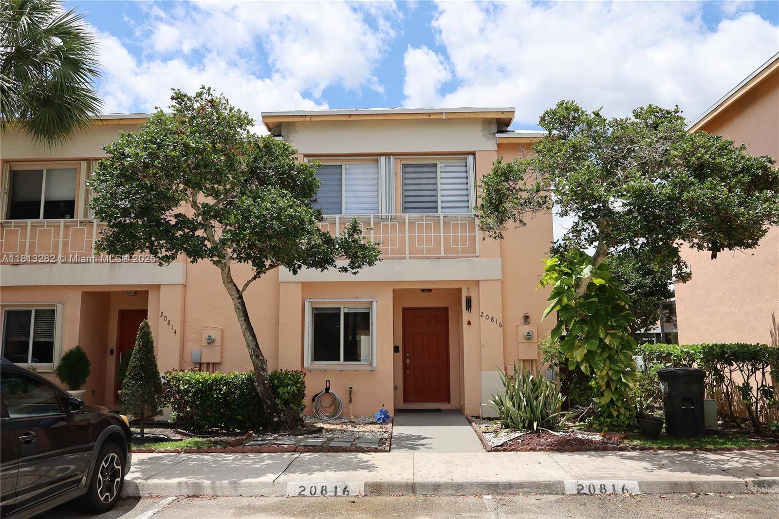 Pembroke Pines, FL 33029,20816 NW 2nd St