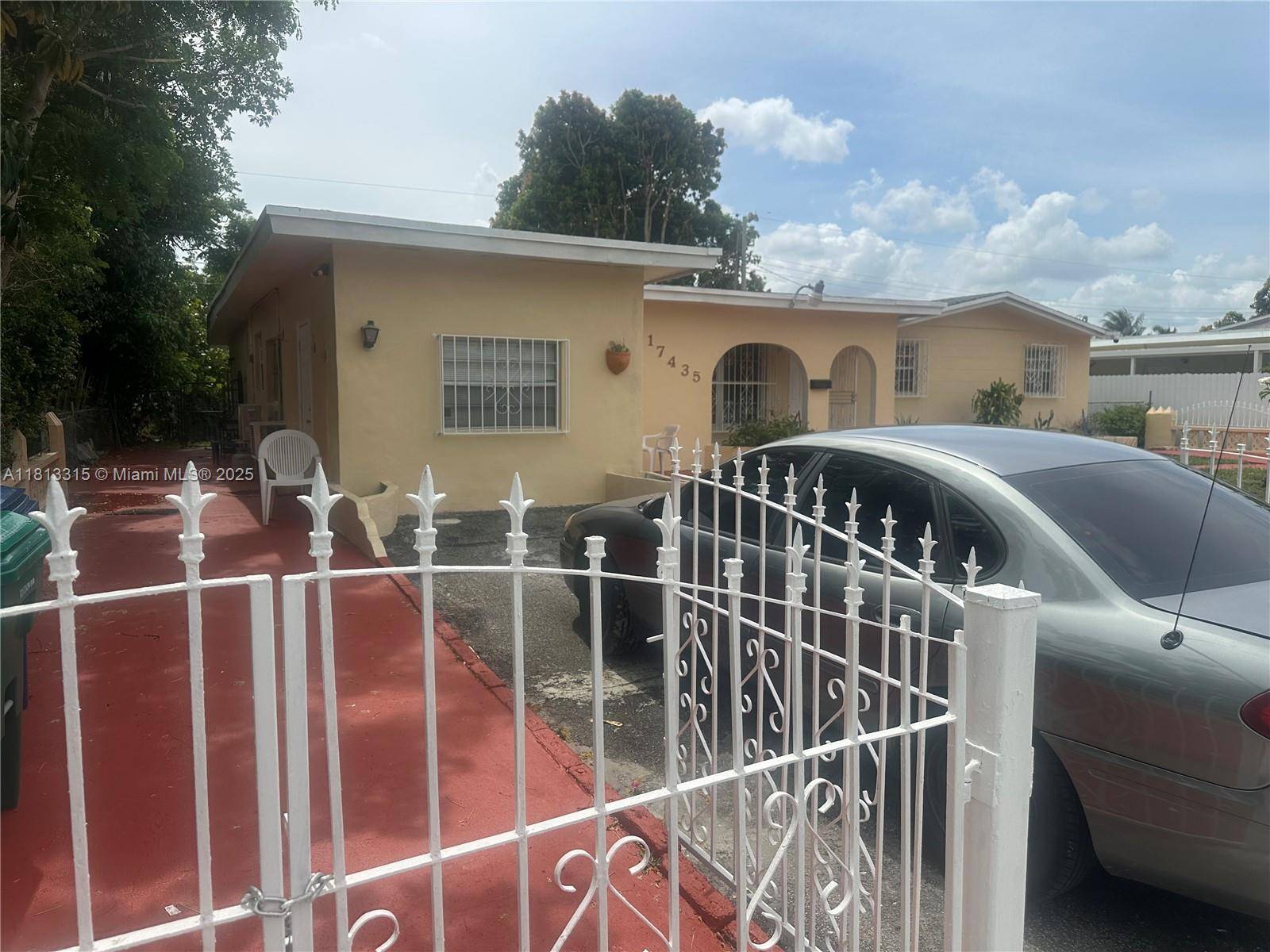 Miami Gardens, FL 33055,17435 NW 48th Ct