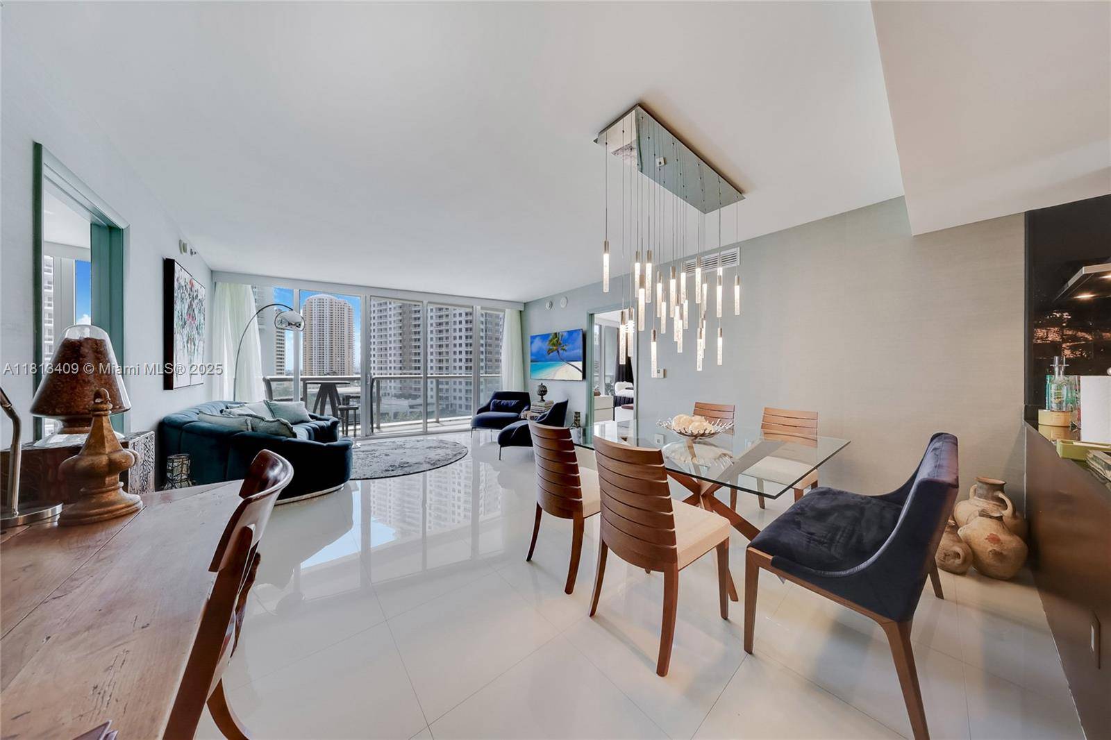 Miami, FL 33131,465 Brickell Ave #1019