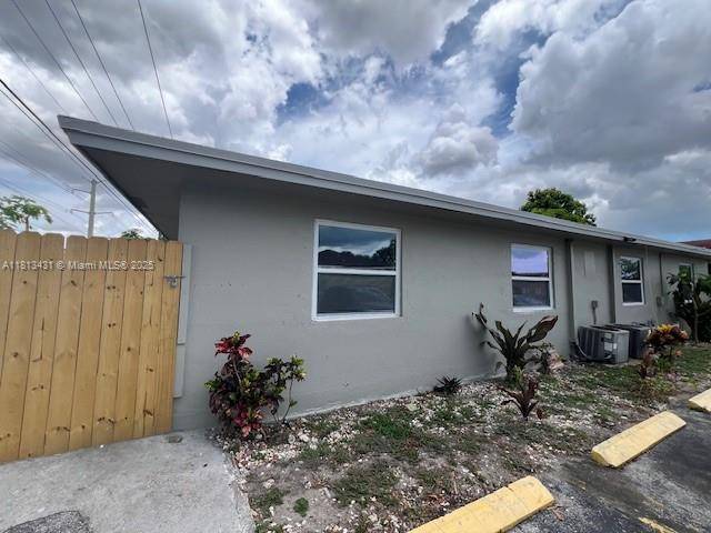 Lauderhill, FL 33313,5417 NW 22nd St #5417