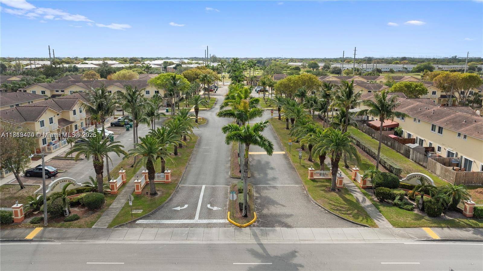 Hialeah, FL 33015,17847 NW 74th Path