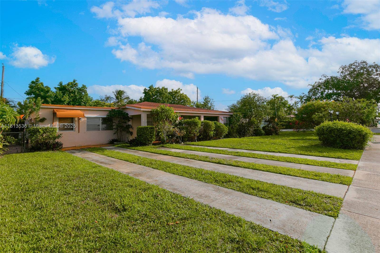 Miami, FL 33144,7280 SW 9th St