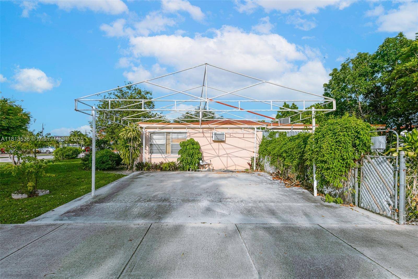 Miami, FL 33144,7280 SW 9th St
