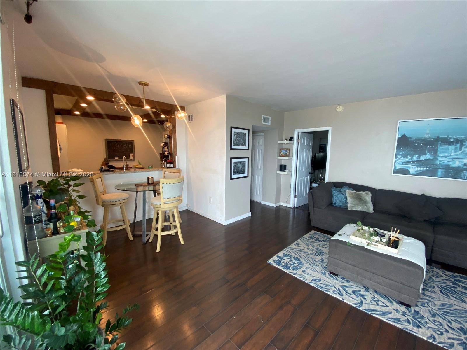 Miami Beach, FL 33141,6900 Bay Dr #10D