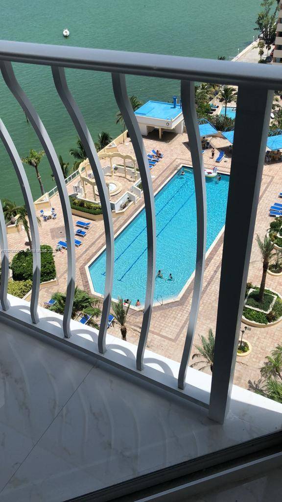 North Bay Village, FL 33141,7601 E Treasure Dr #1622