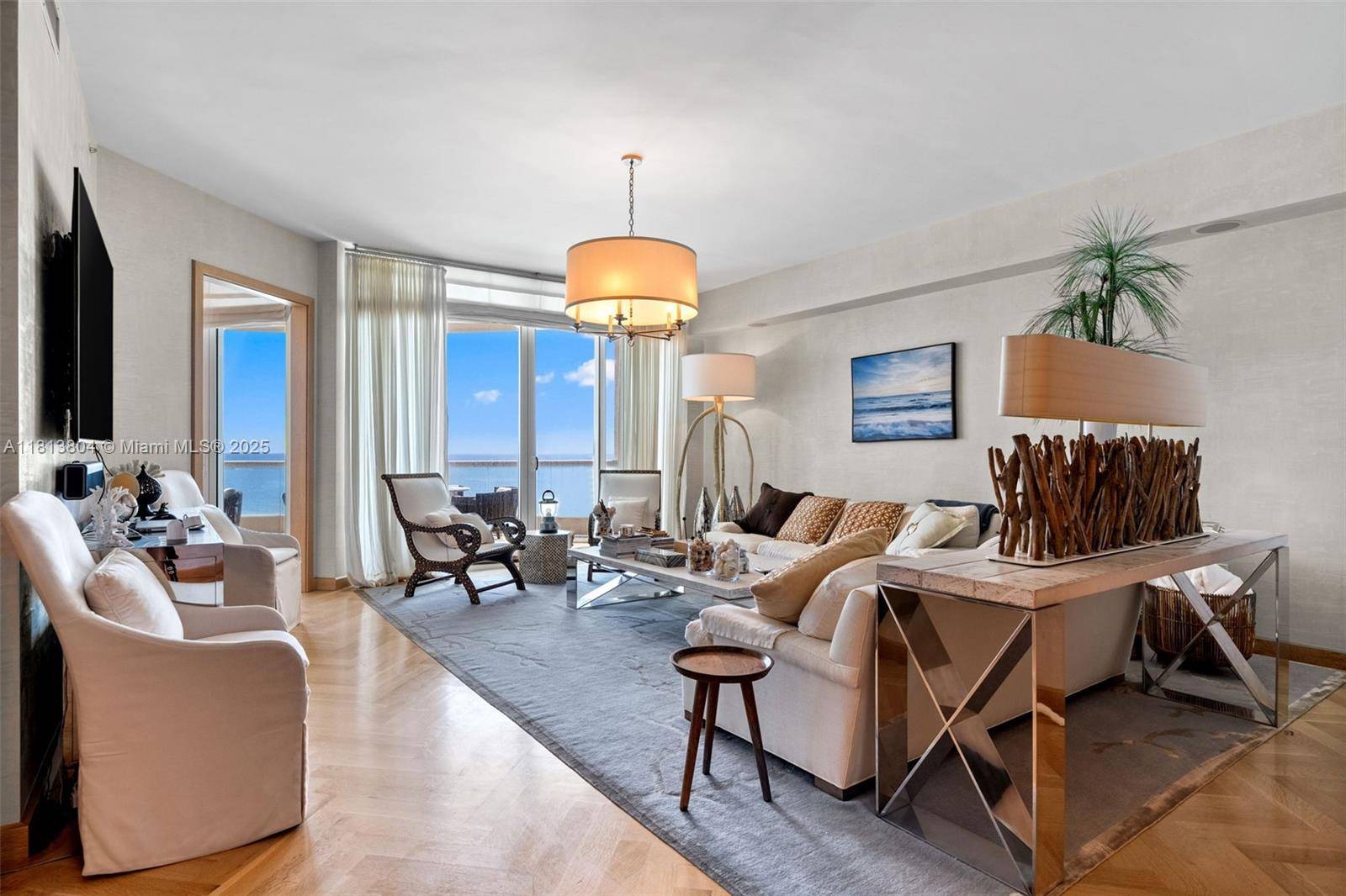 Sunny Isles Beach, FL 33160,16047 Collins Ave #1101