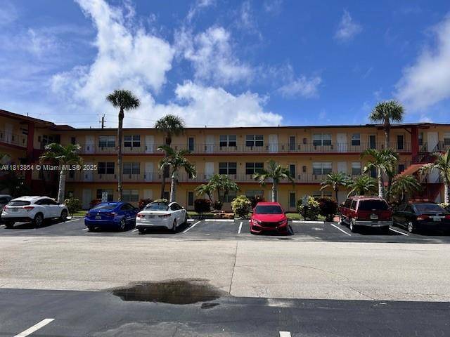 Fort Lauderdale, FL 33308,5050 Bayview Dr #20