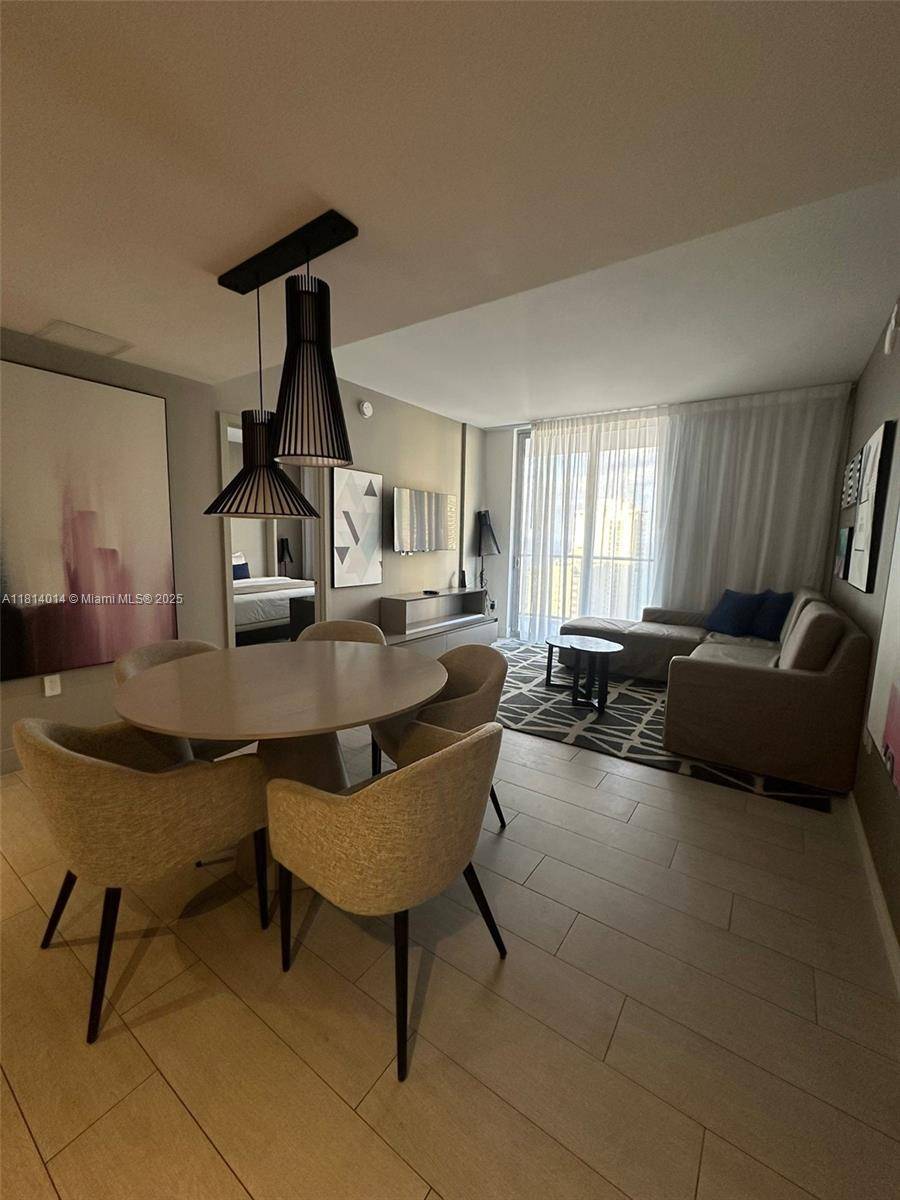 Hollywood, FL 33019,4010 S Ocean Dr #R1707
