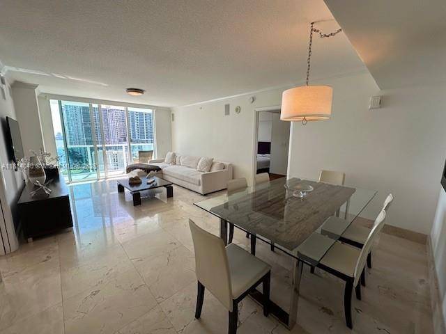 Miami, FL 33131,31 SE 5th St #1908
