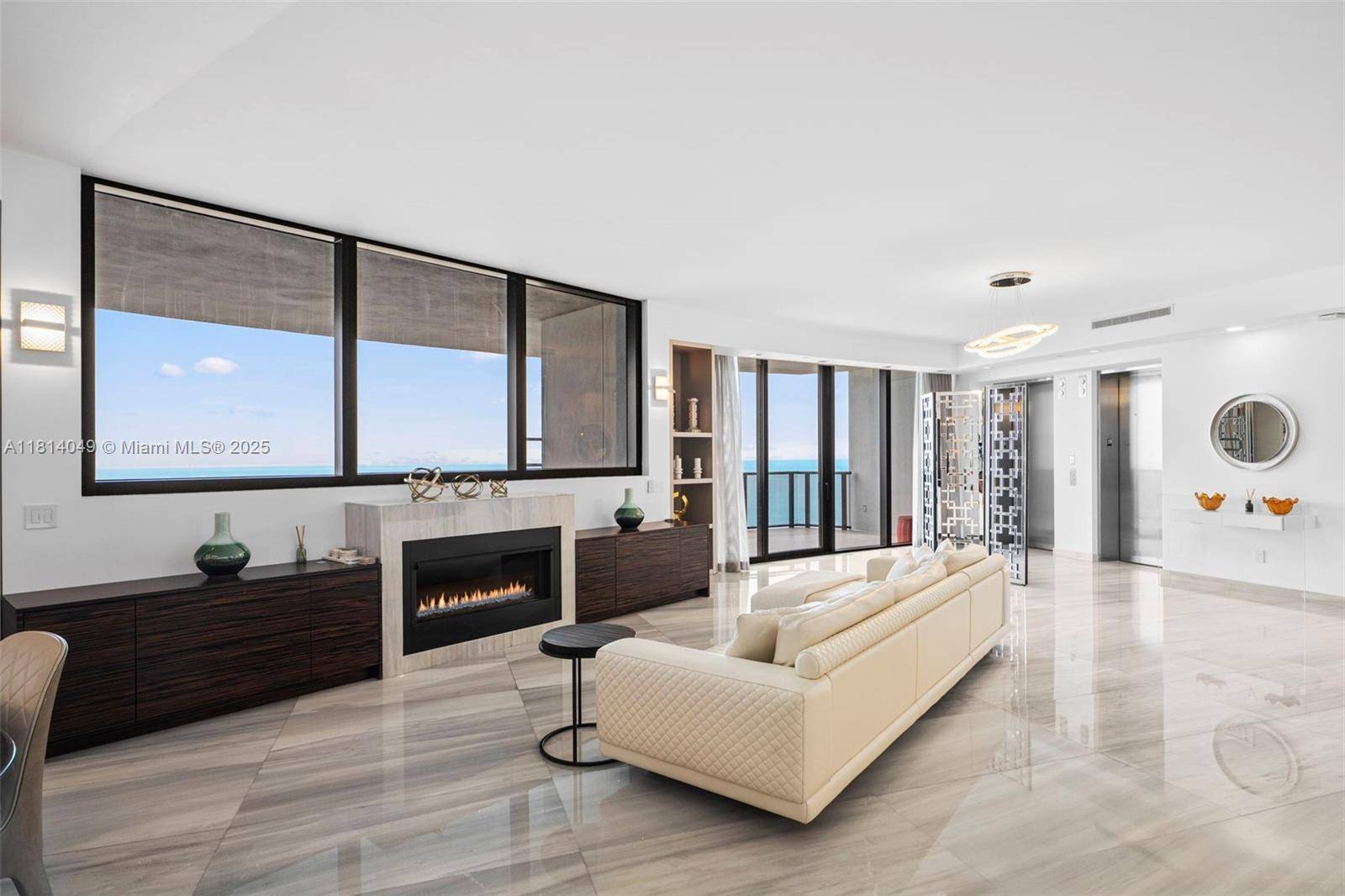 Sunny Isles Beach, FL 33160,18555 Collins Ave #2105