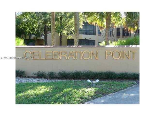 Miami Lakes, FL 33014,15405 N MIAMI LAKEWAY #211-1
