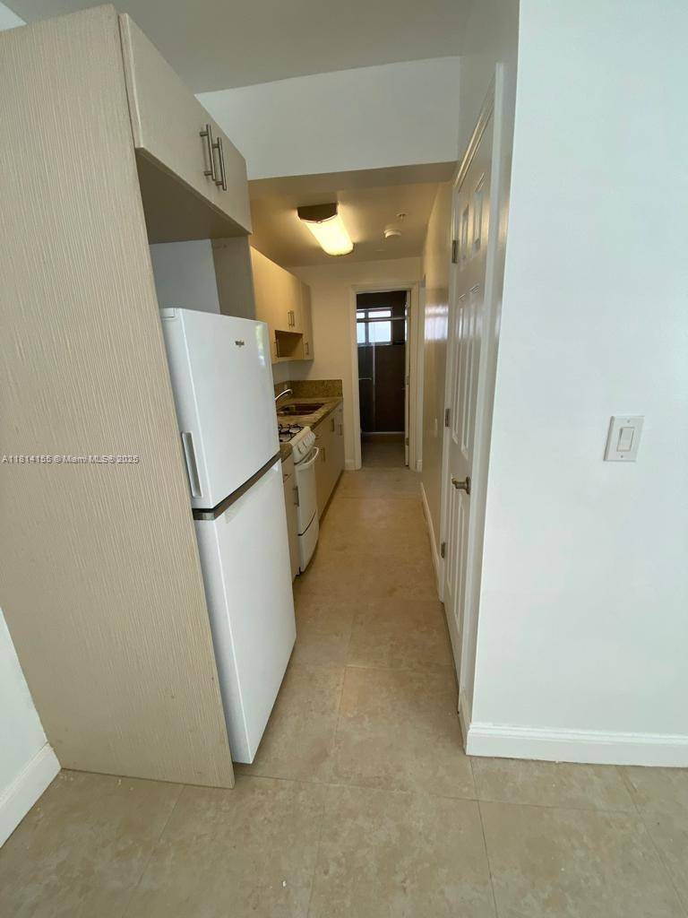 Miami Beach, FL 33139,220 Collins Ave #1A