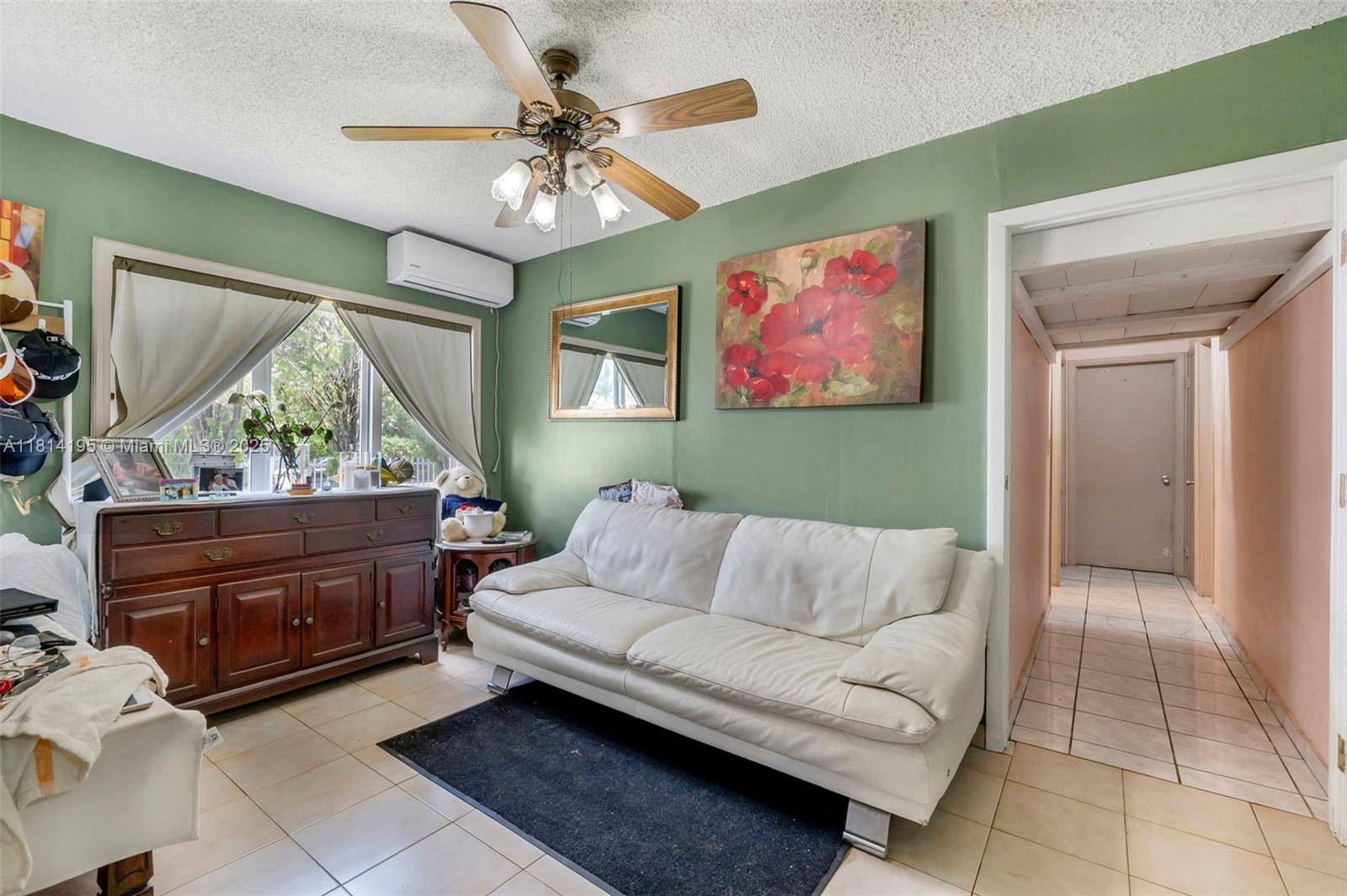 Miami, FL 33165,11240 SW 47th St