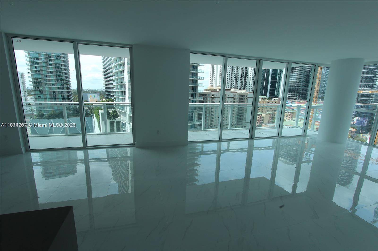Miami, FL 33131,1080 Brickell Ave #1409