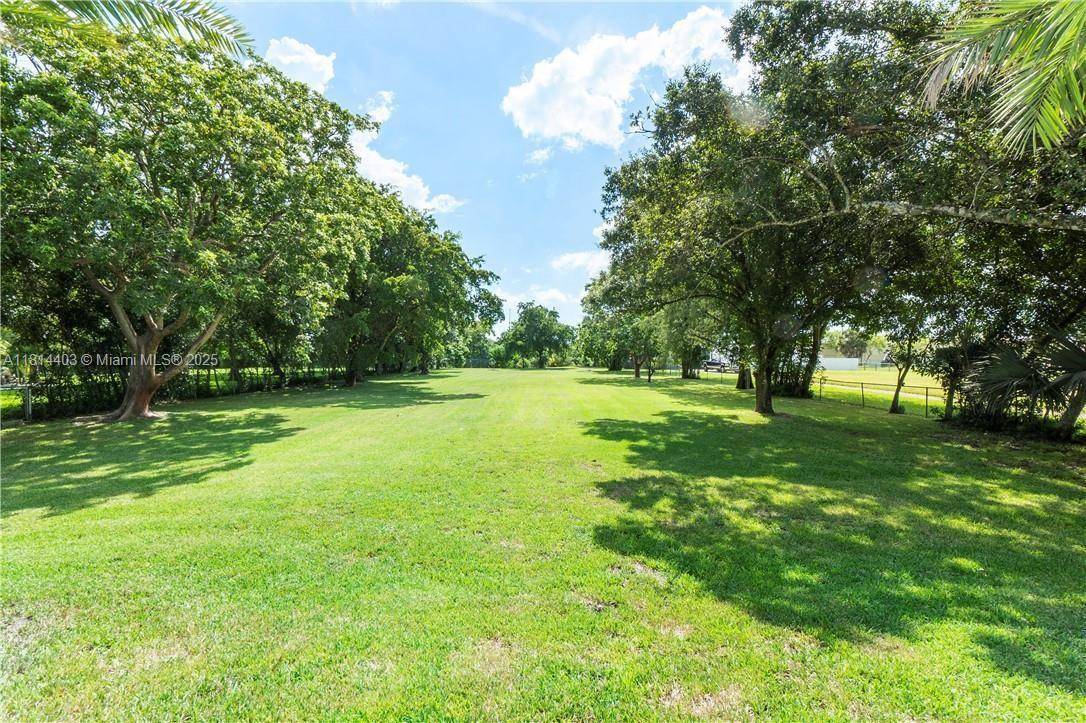 Plantation, FL 33317,224 E Acre Dr