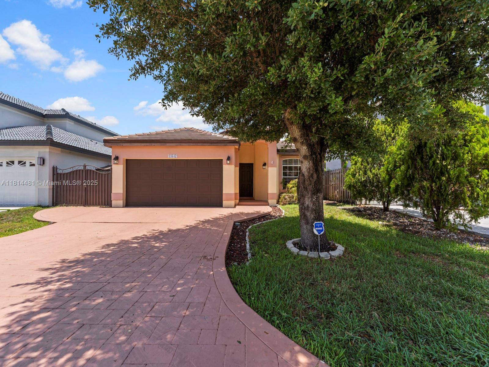 Hialeah, FL 33015,19847 NW 86th Ave