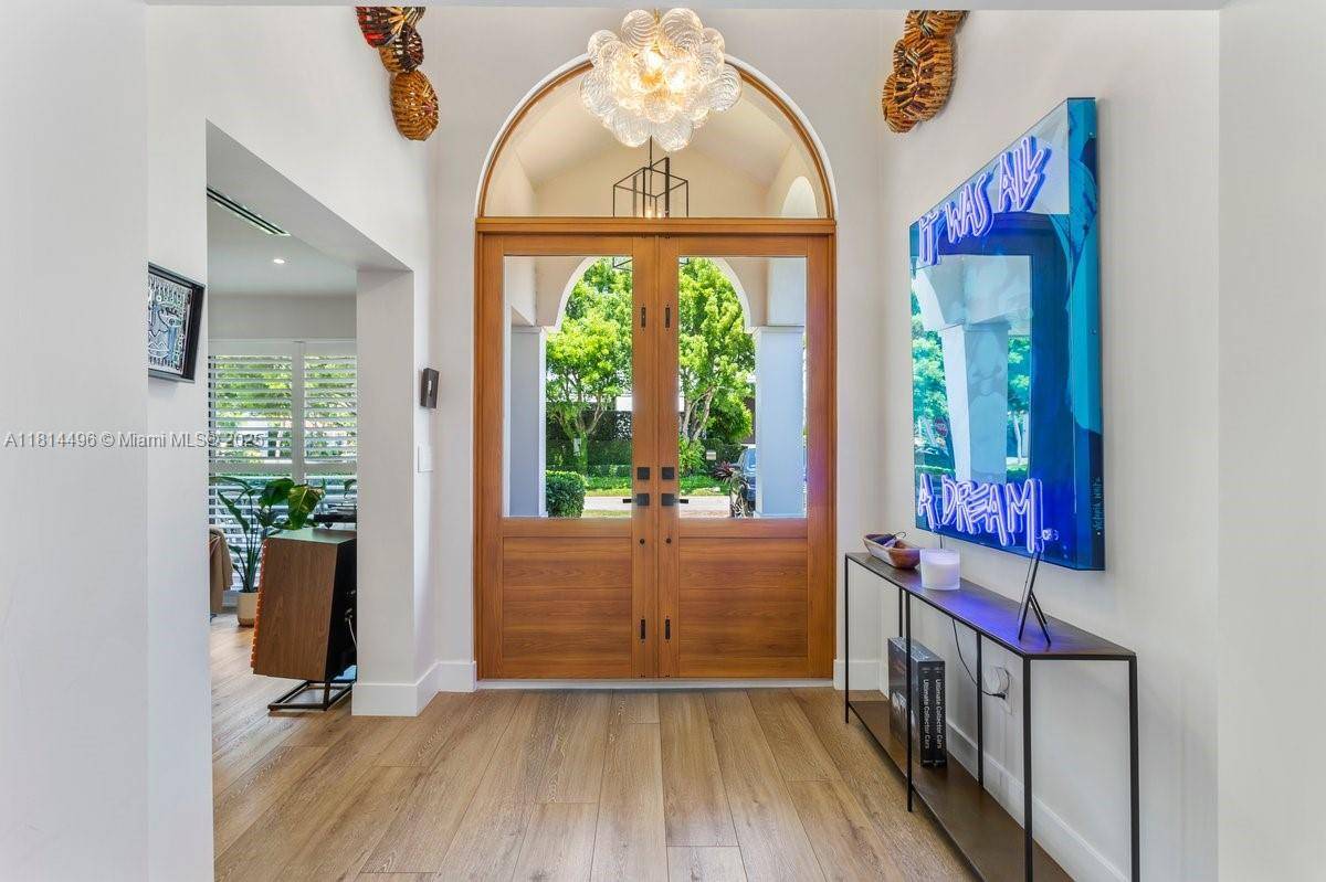 Key Biscayne, FL 33149,600 Allendale Rd
