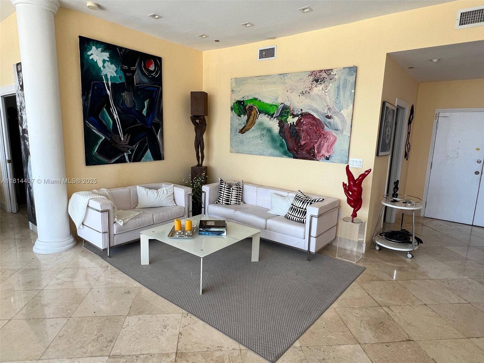 Miami Beach, FL 33139,100 Lincoln Rd #PH12
