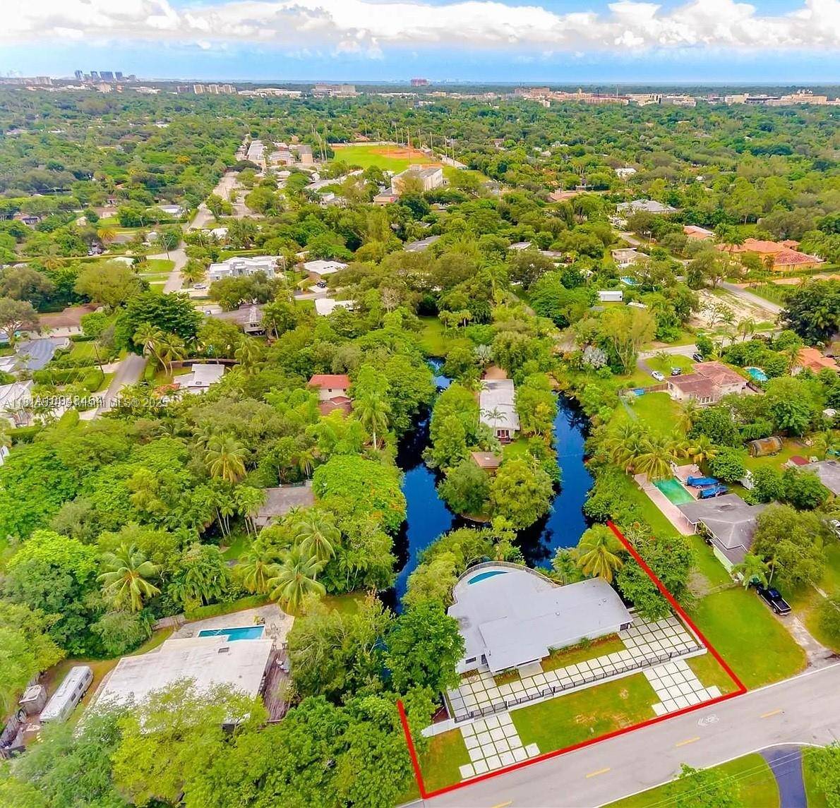 Miami, FL 33143,6025 SW 72nd Ave #-