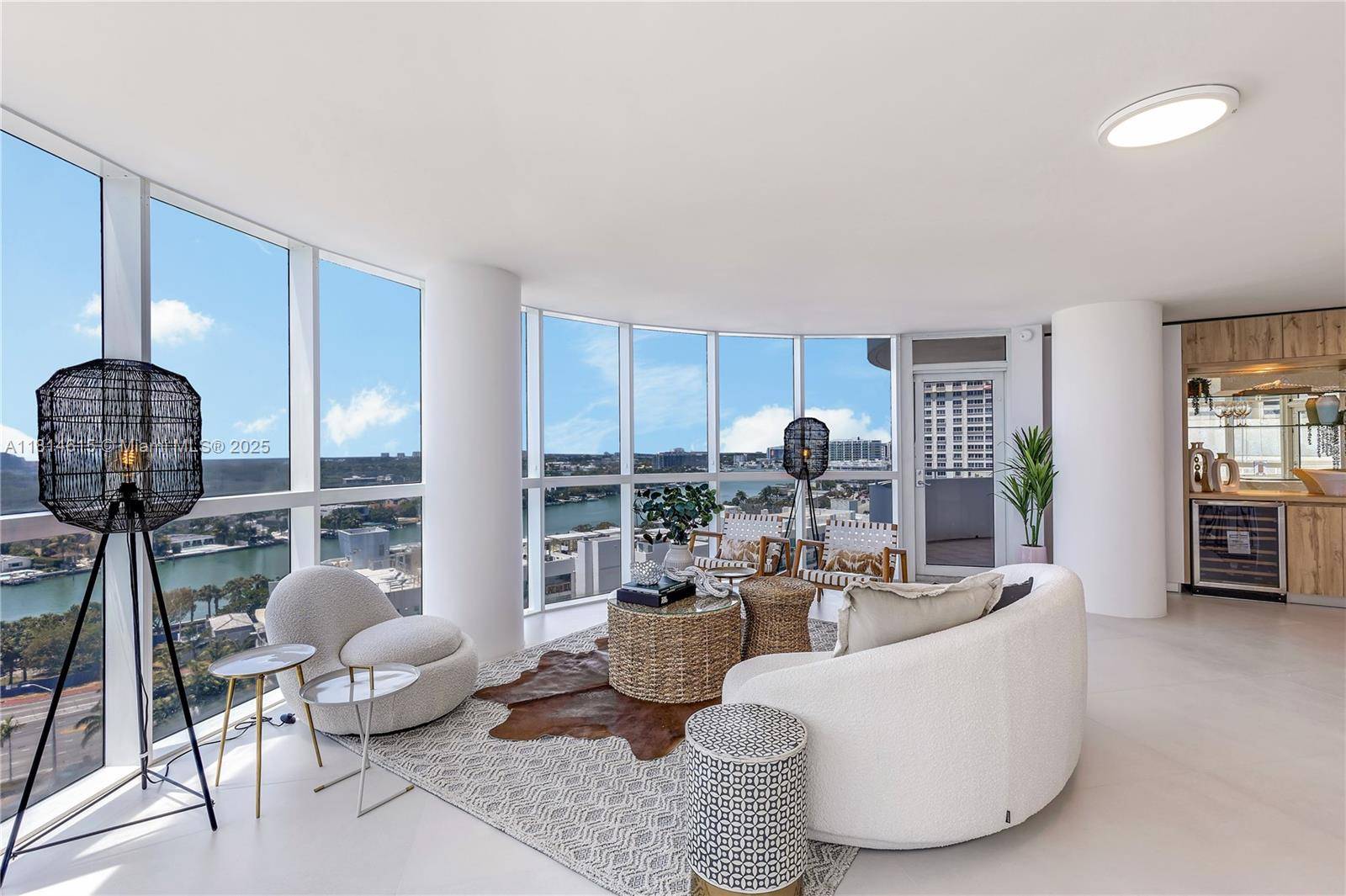 Miami Beach, FL 33141,6301 Collins Ave #1405