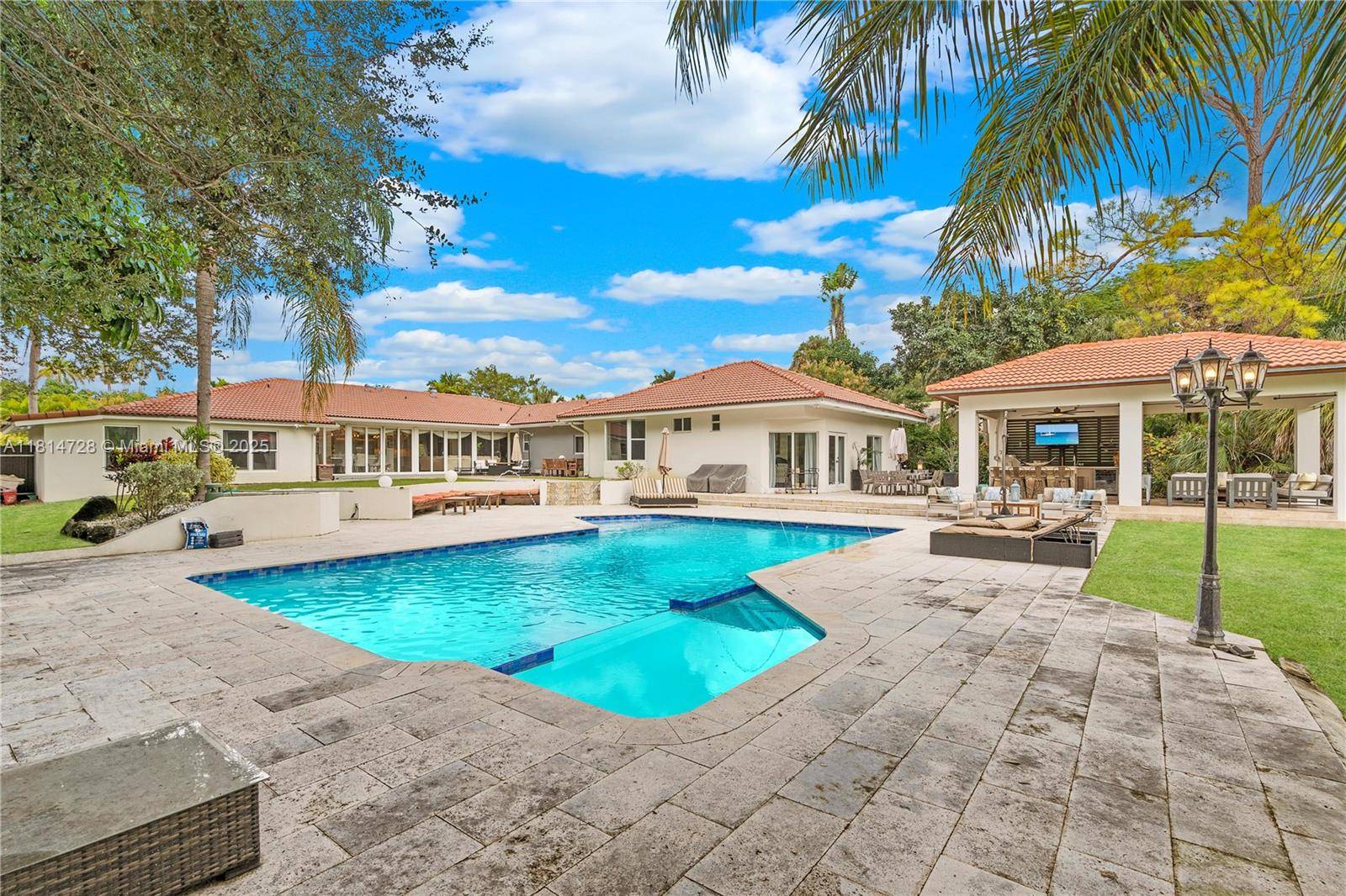 Miami, FL 33176,9470 SW 97th St
