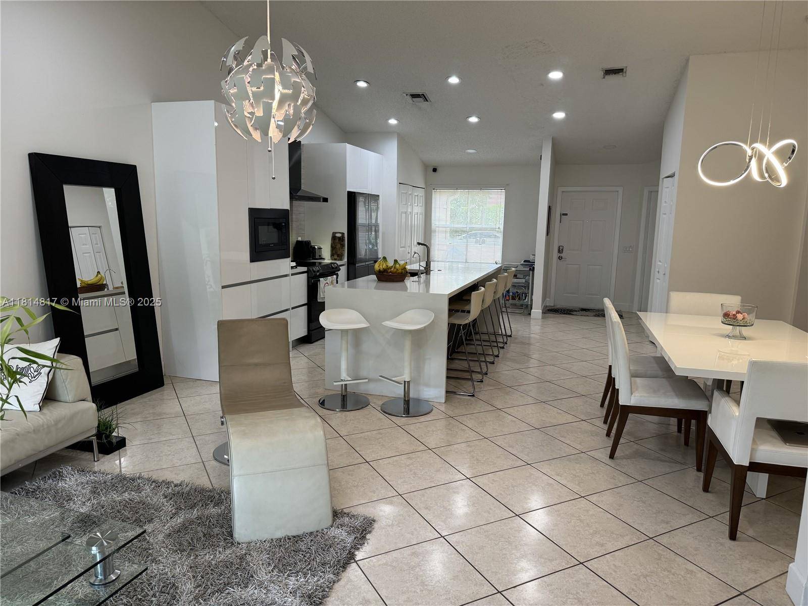 Weston, FL 33327,2002 Andromeda Ln