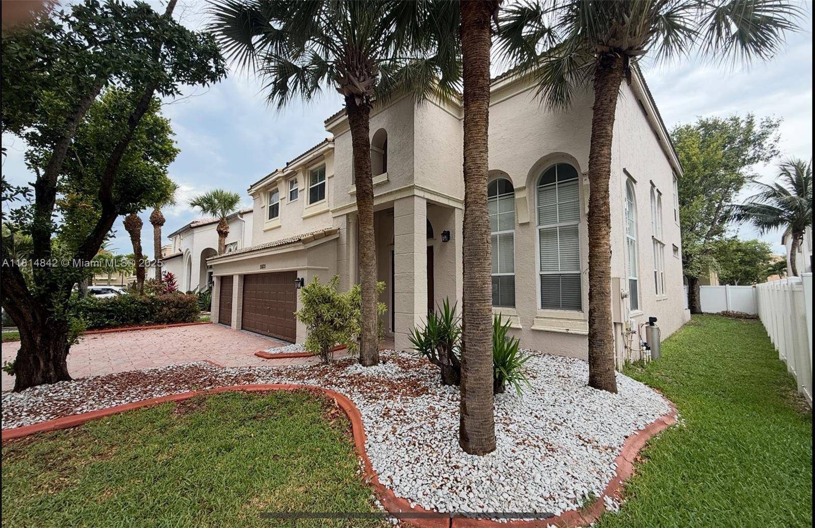 Miramar, FL 33027,15875 SW 52nd St
