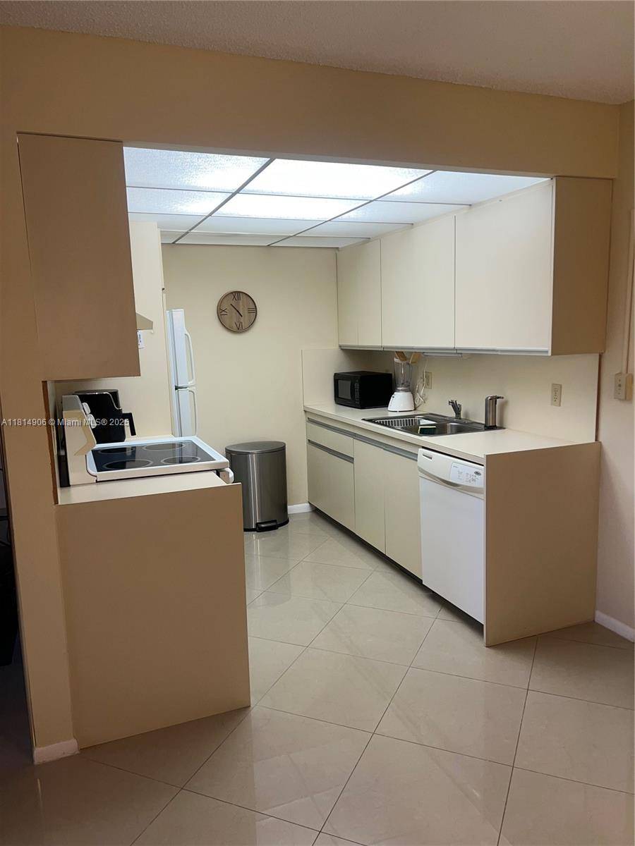 Coconut Creek, FL 33066,3405 Bimini Ln #J4
