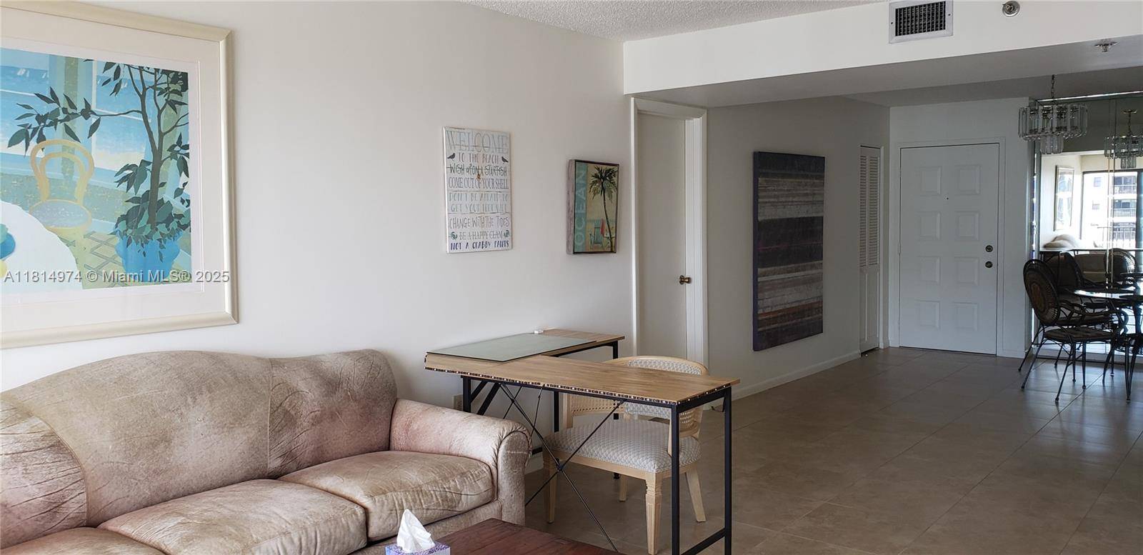 Hollywood, FL 33019,1201 S Ocean Dr #2107S