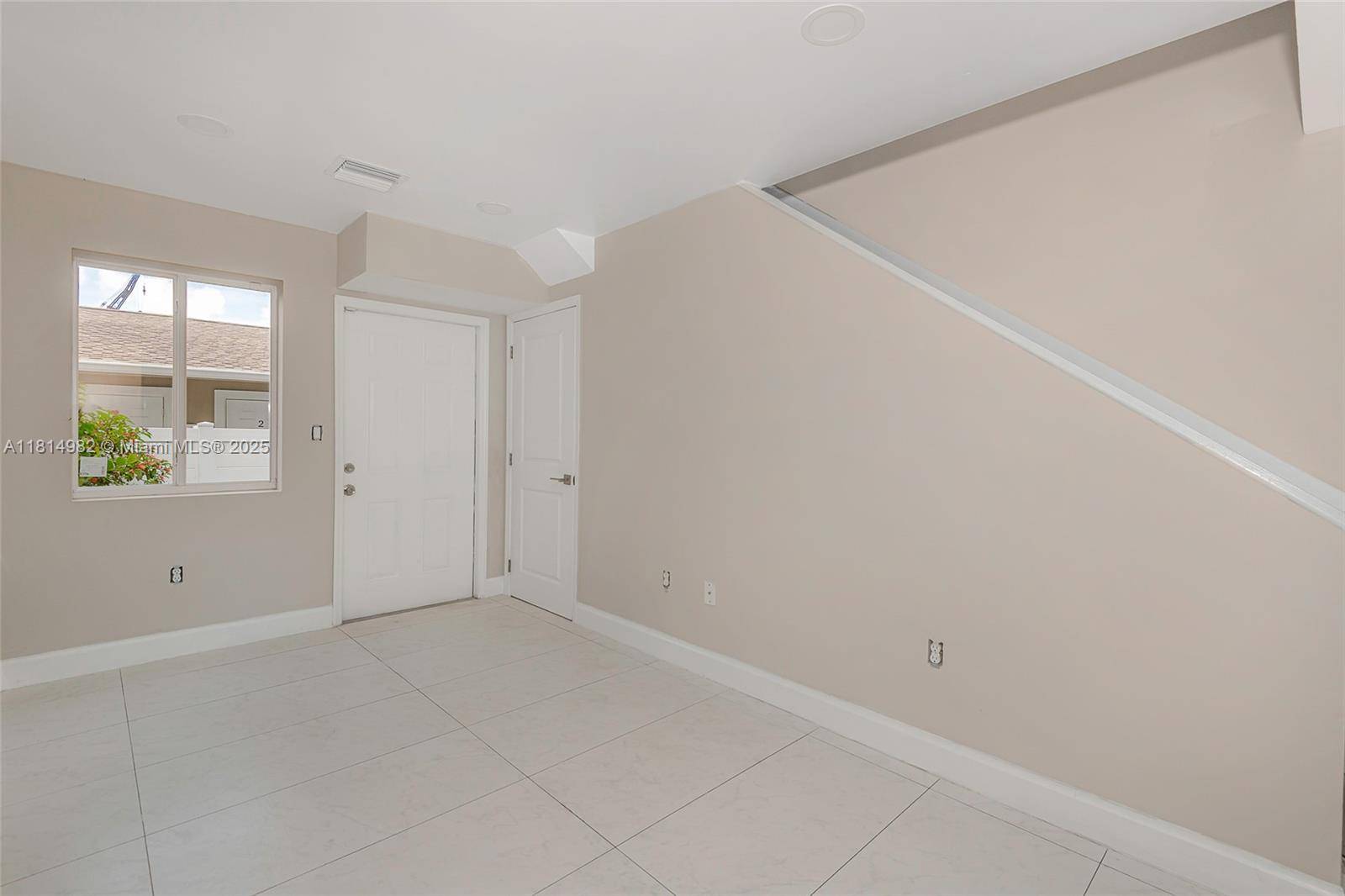 Fort Lauderdale, FL 33311,817 NW 3rd Ave