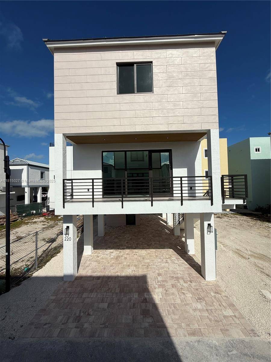 Key Largo, FL 33037,94825 Overseas Hwy 220