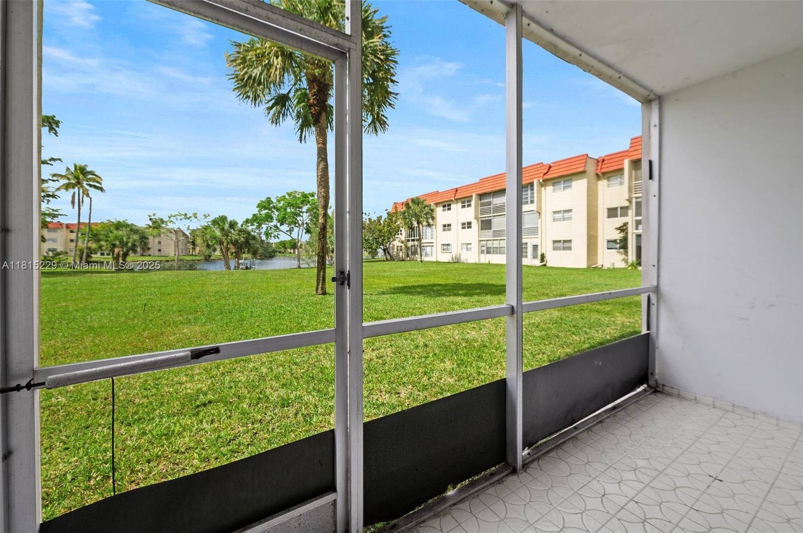 Sunrise, FL 33322,8060 N Sunrise Lakes Dr #103
