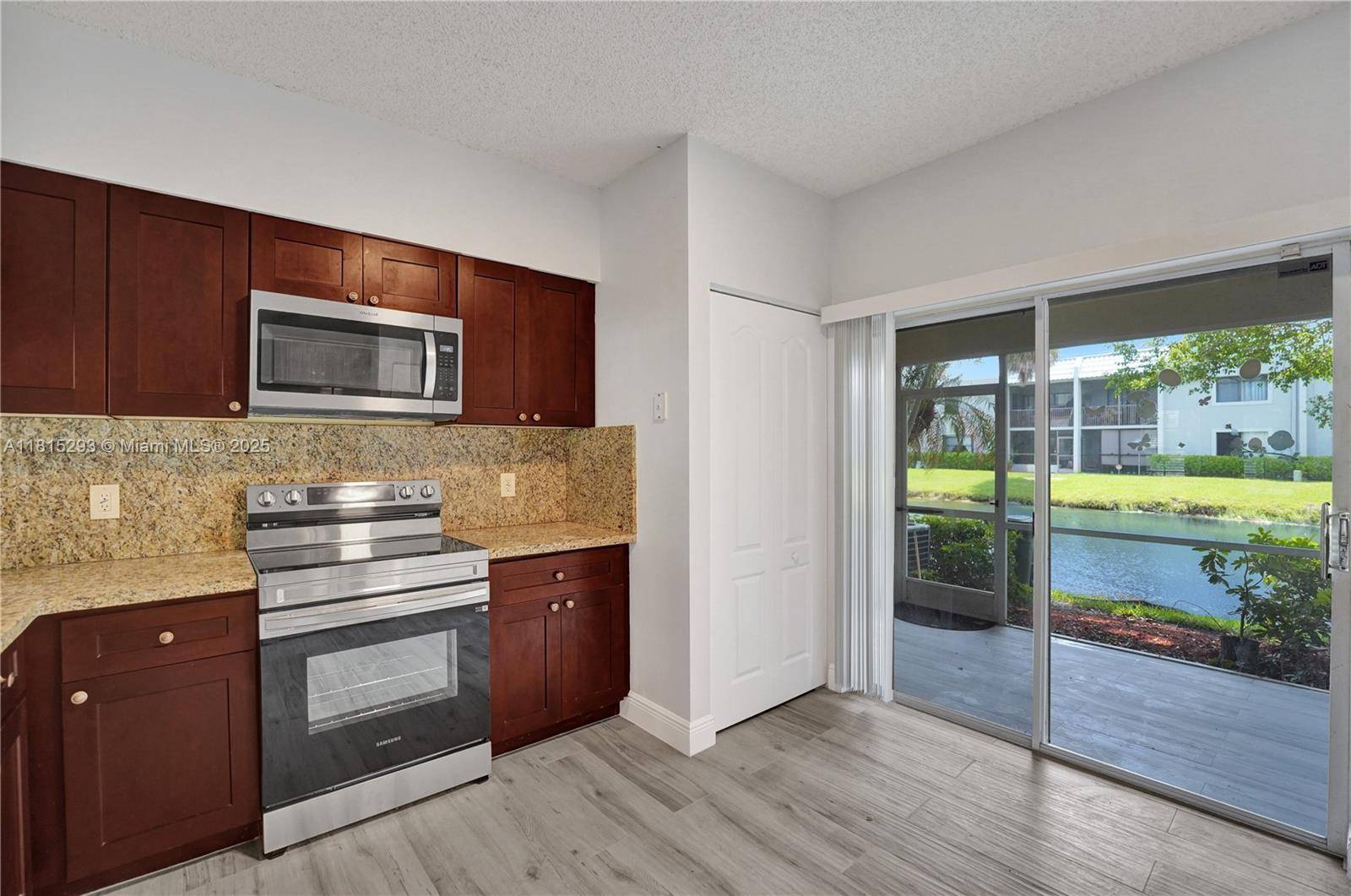 Weston, FL 33326,16607 Hemingway Dr