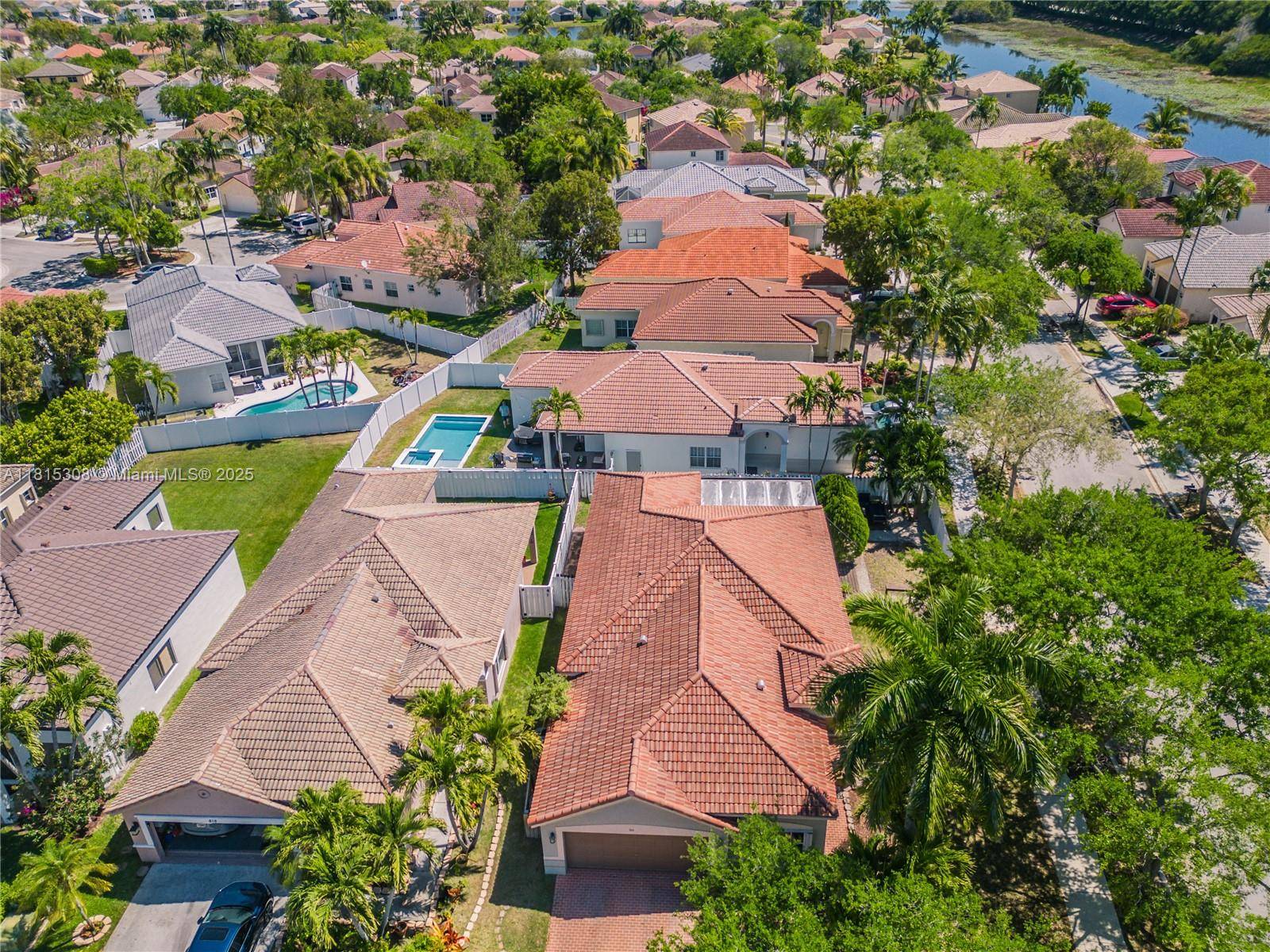 Weston, FL 33327,814 Kapok Way