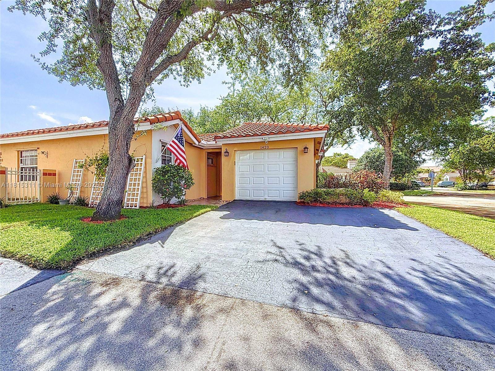 Weston, FL 33326,1420 Seagrape Cir