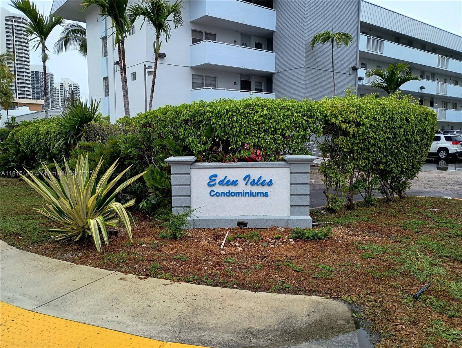 North Miami Beach, FL 33160,3750 NE 170 #205