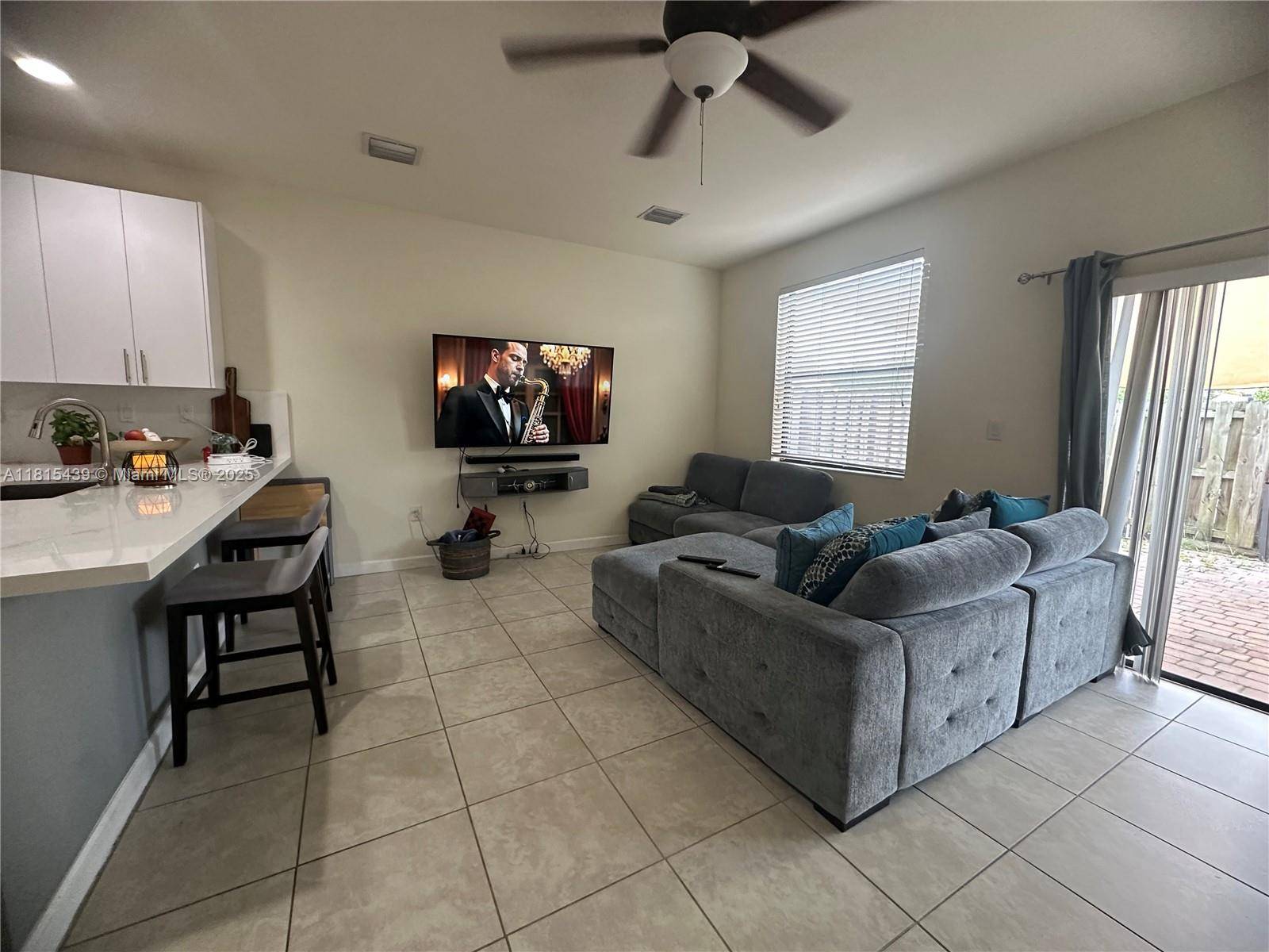 Miami, FL 33196,15112 SW 116th St #15112