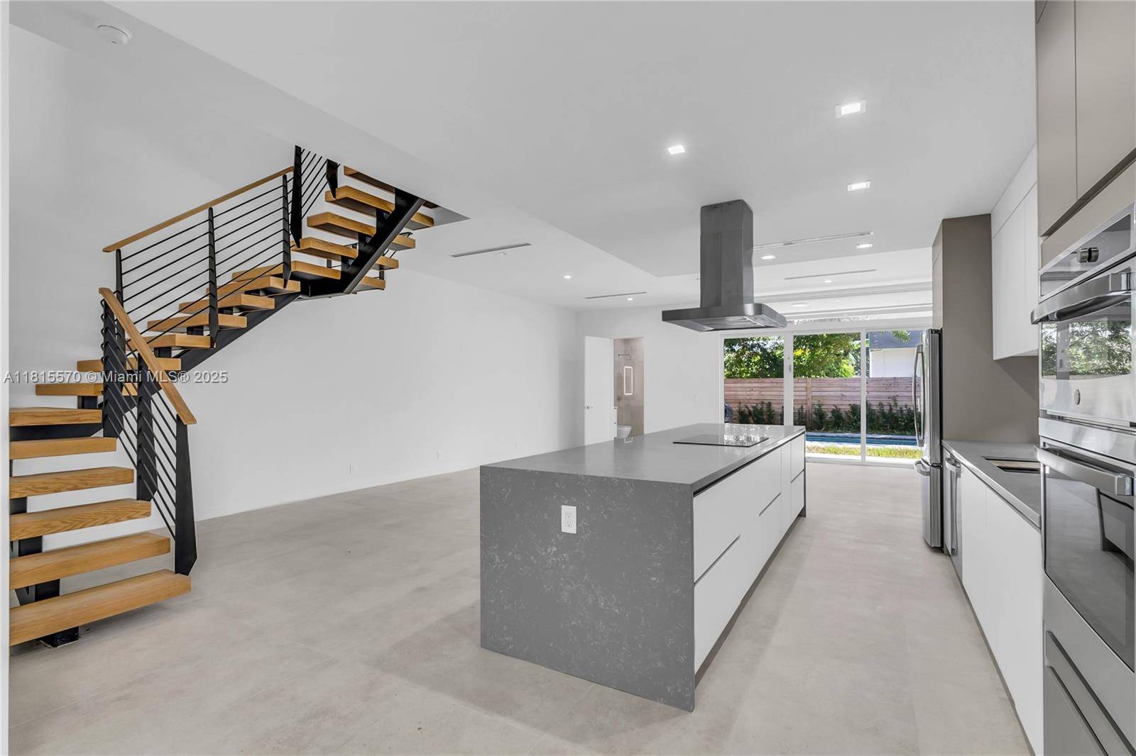 Miami, FL 33133,3120 Carter St #3120