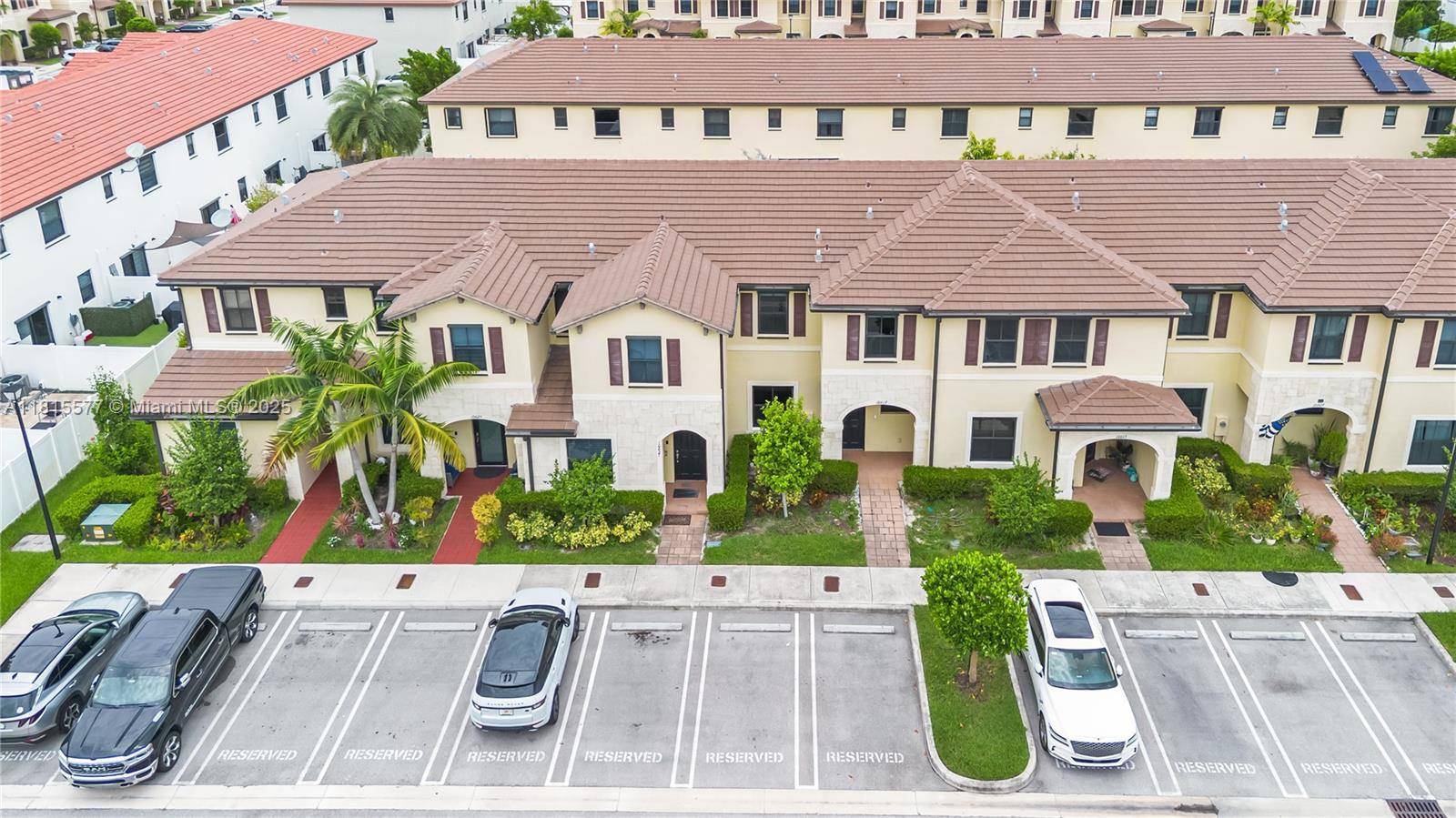 Hialeah, FL 33018,10617 W 33rd Way