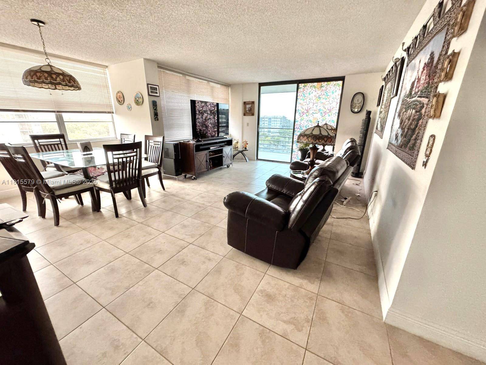 Pembroke Pines, FL 33026,1100 Saint Charles Pl #712