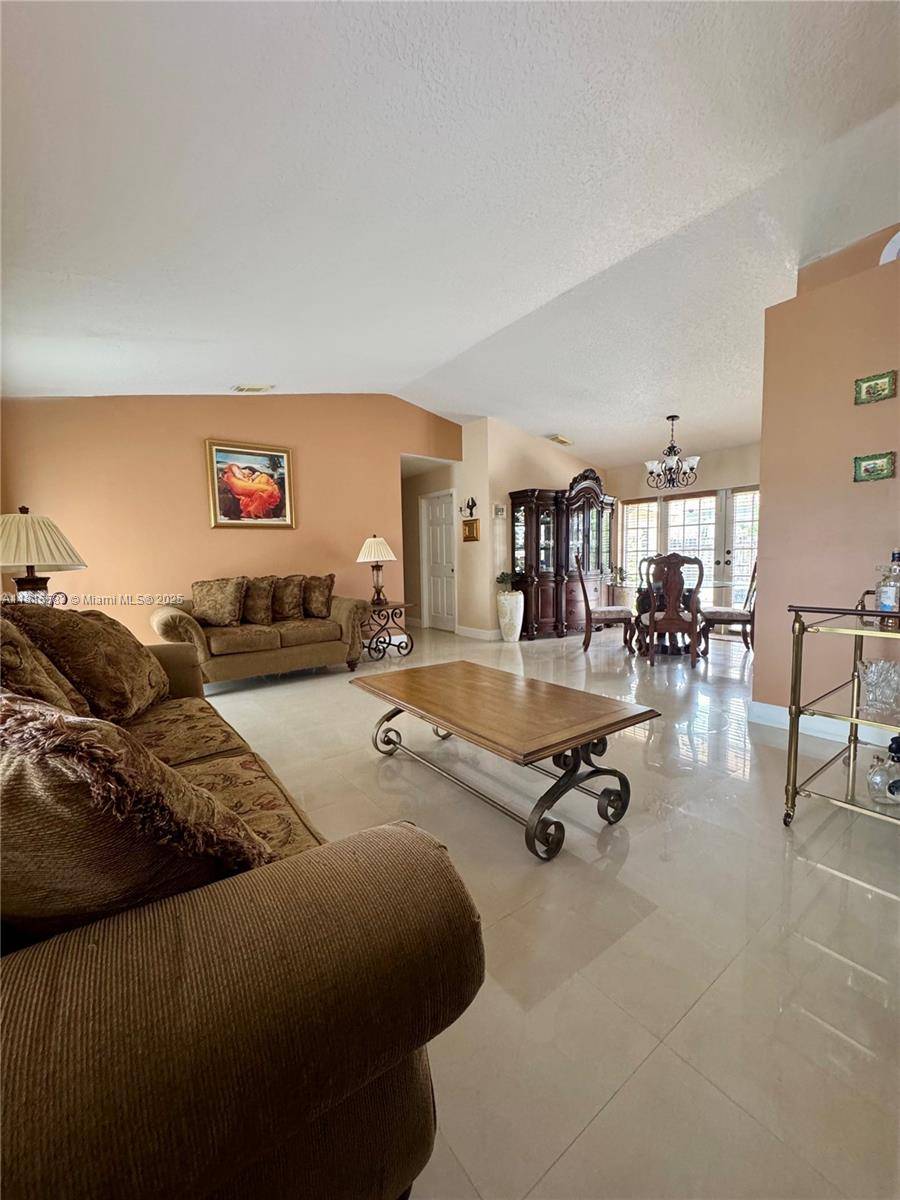 Miami, FL 33177,17086 SW 144th Ct