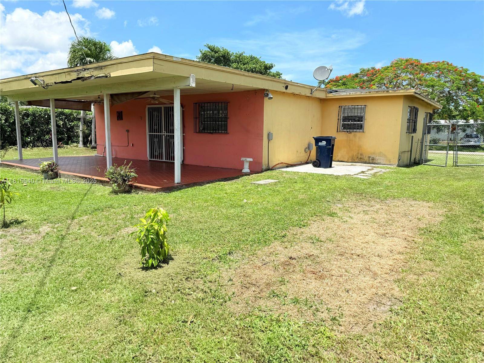 Miami, FL 33165,4132 SW 98th Ave