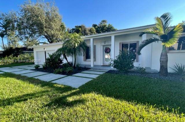 Palmetto Bay, FL 33157,15925 SW 83rd Ct