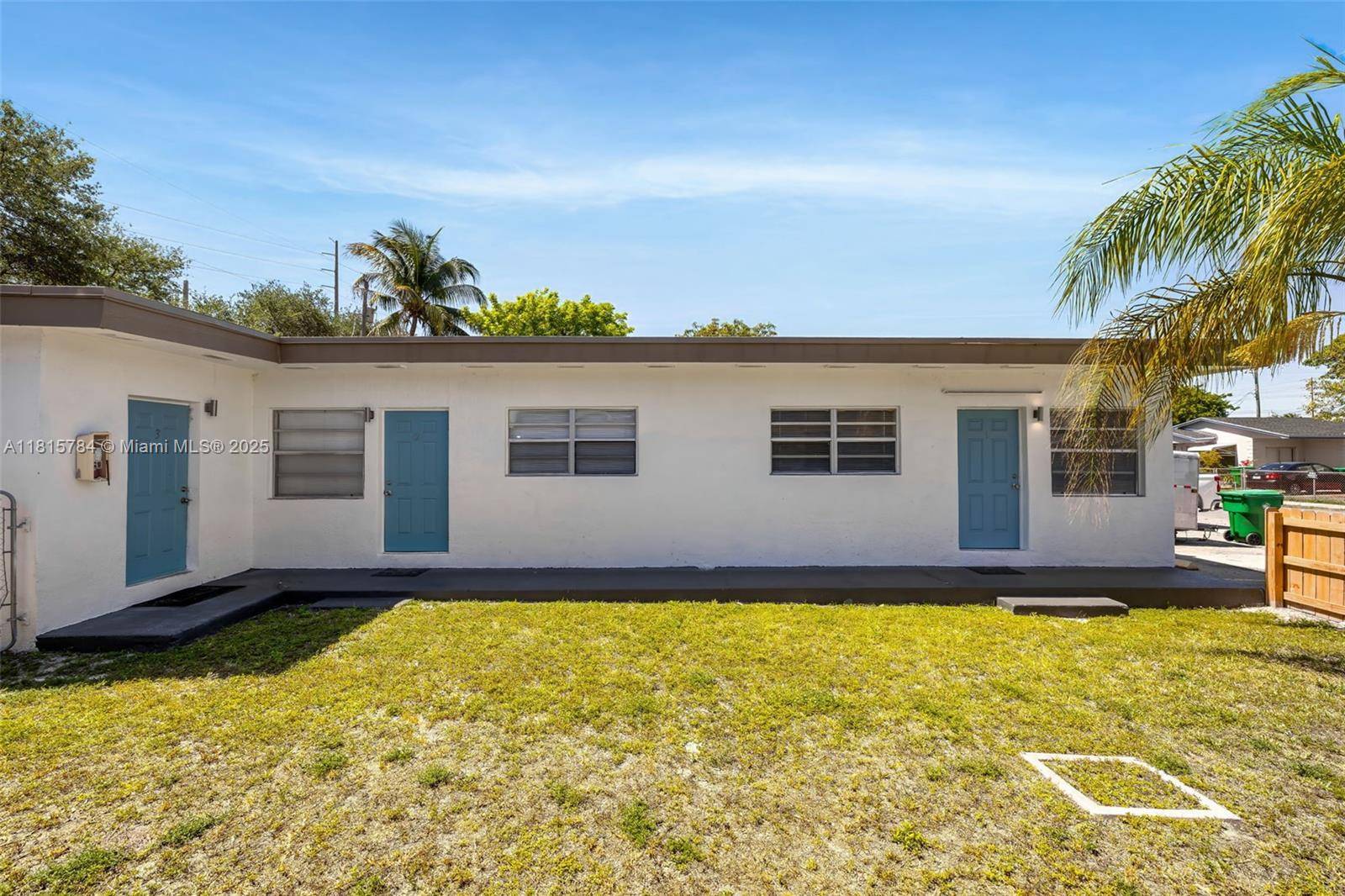 Dania Beach, FL 33004,121 SW 5th Ct