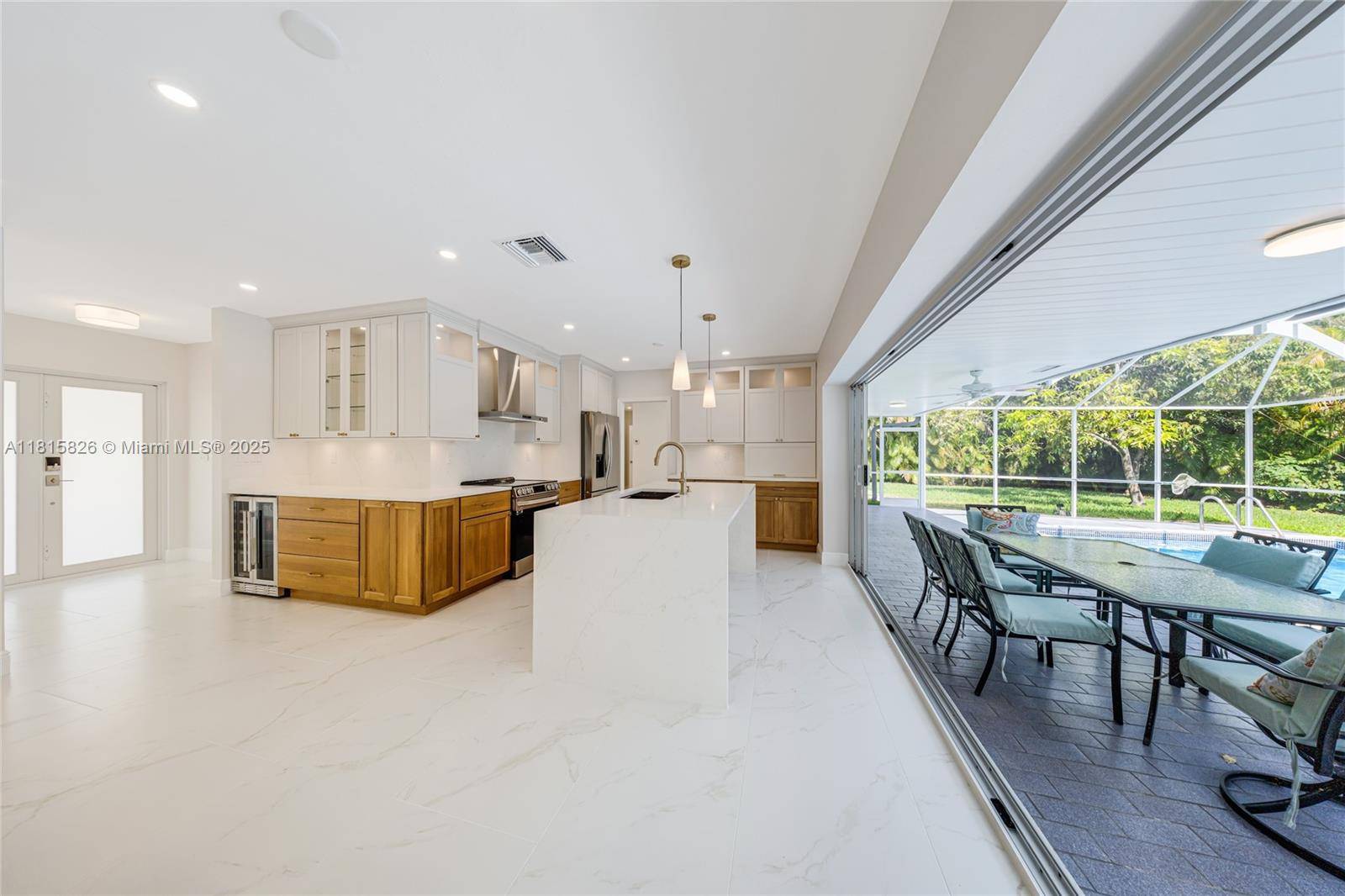 Palmetto Bay, FL 33176,8825 SW 151st St