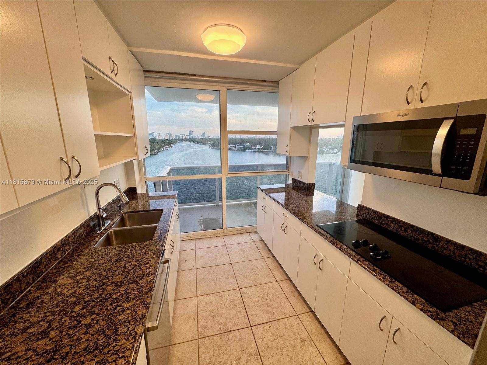 Miami Beach, FL 33141,900 Bay Dr #727-725