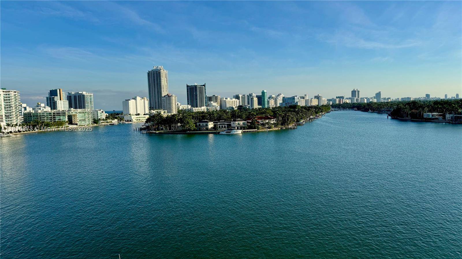 Miami Beach, FL 33141,900 Bay Dr #727-725