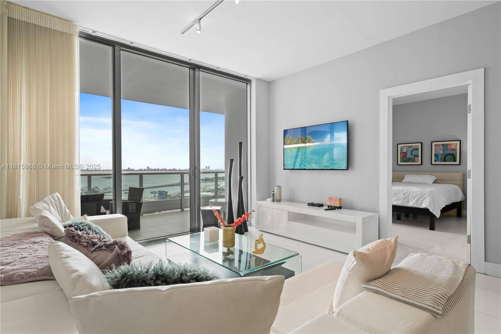 Miami, FL 33132,900 Biscayne Blvd #2408